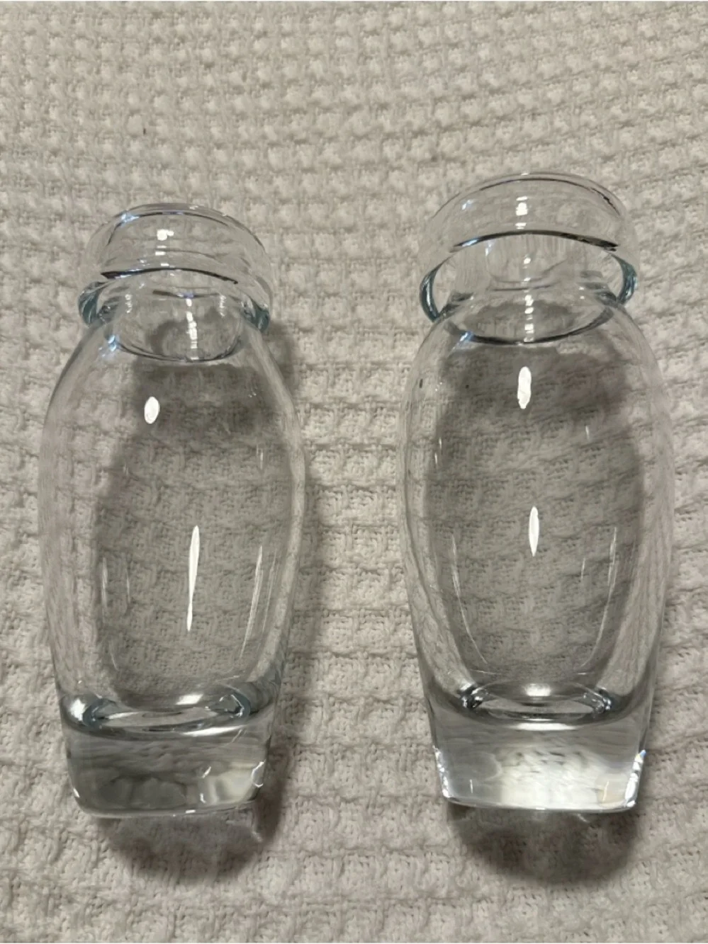 Williams Sonoma Set Of 2 Hand Blown Glass Bud Vase Poland 7” Rolled Rim Clear